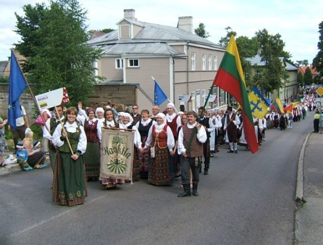 Birštono kultūros centro folklorinis ansamblis ,,Raskila”